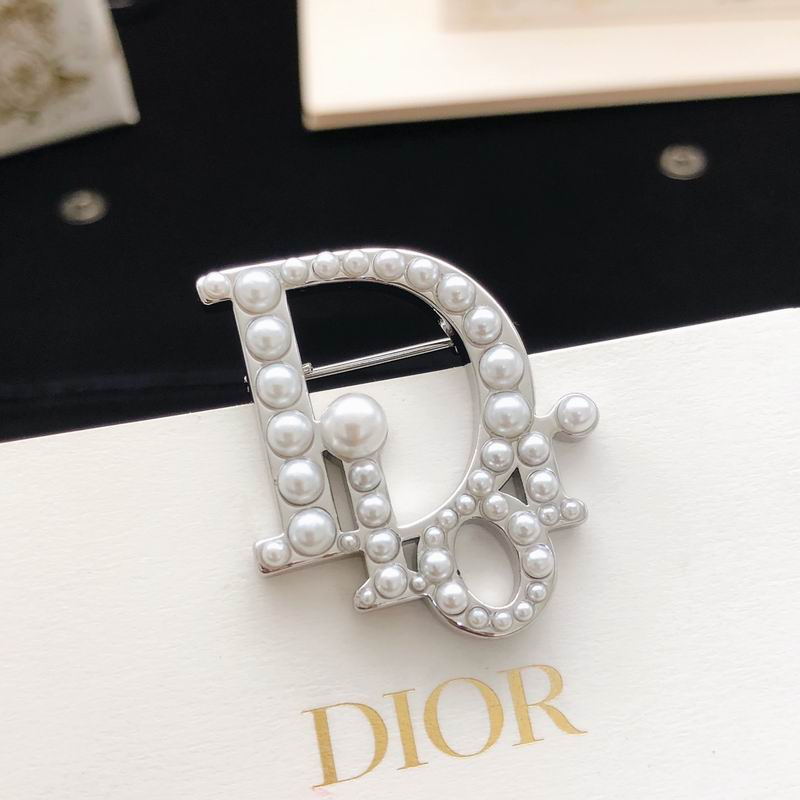 Dior Brooch 04yxs04